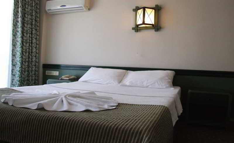 Amphora Hotell Foça Eksteriør bilde